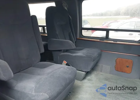 1997 Chevrolet Chevy Van Yf7 Upfitter Pkg. from USA, damaged, VIN 1GBFG15W6V1001569